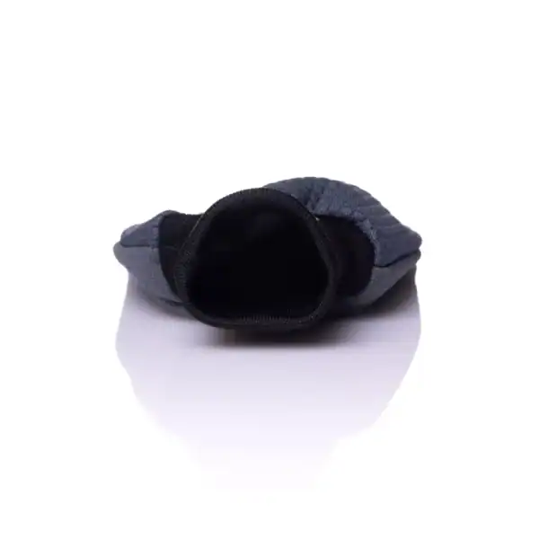 Pure View - Стеклянная рукавица